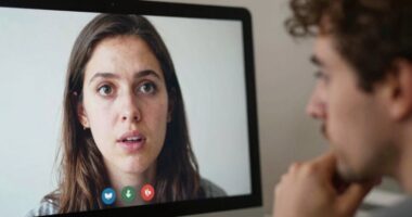 eye contact enhances remote engagement