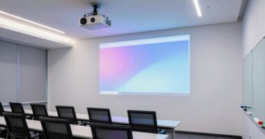 top short throw projectors