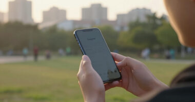 Qualcomm Surges In Global Coverage
