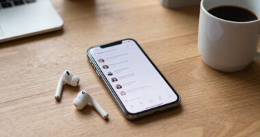Apple Has Added Persistent 'Ads' To iOS, And It's Driving Users Crazy